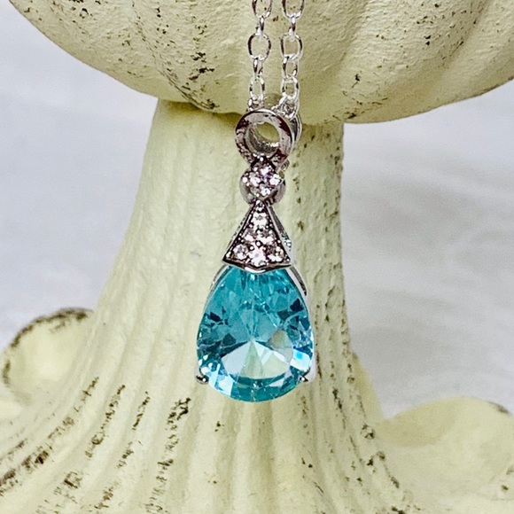 Boutique | Aquamarine Pendant Sterling Chain - Picture 3 of 7